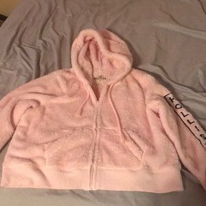 fuzzy hollister zip up